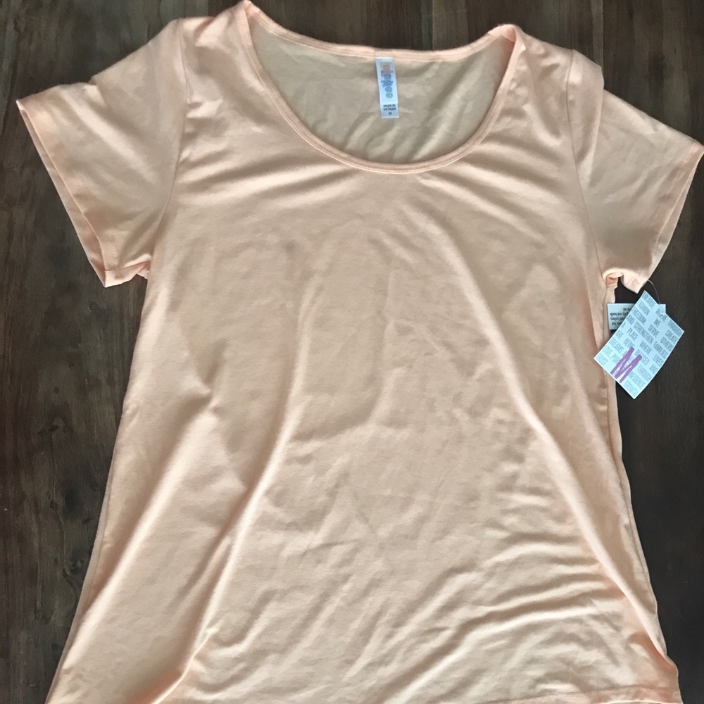Lularoe classic tee